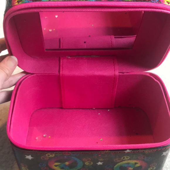 Glittery peace sign make up tote - Picture 4 of 4